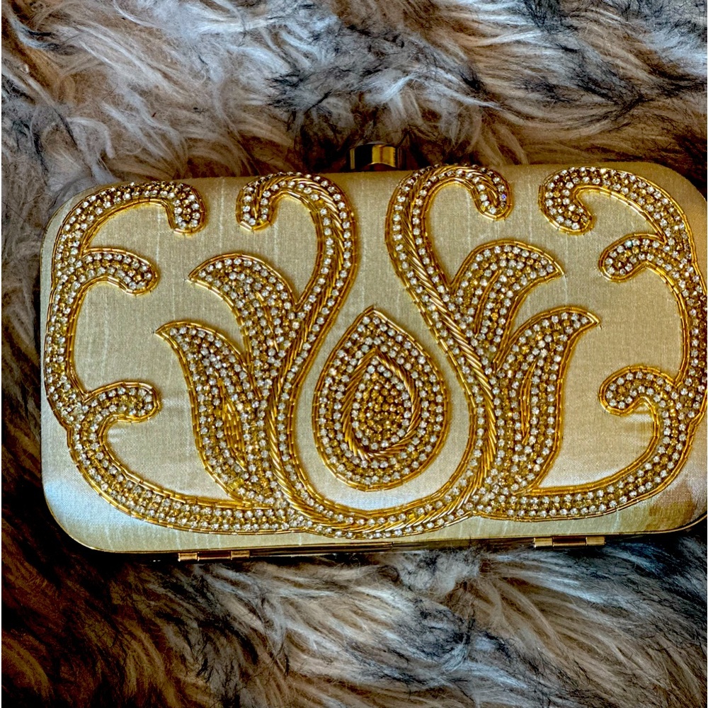 Party clutch